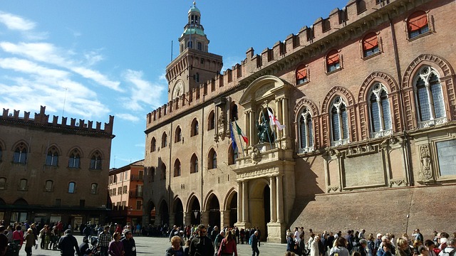 BOLOGNA E LA ROCCHETTA MATTEI